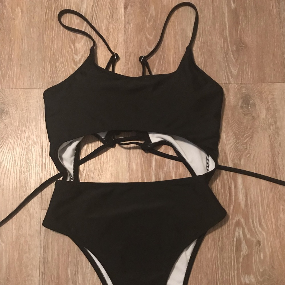 One piece swimsuit